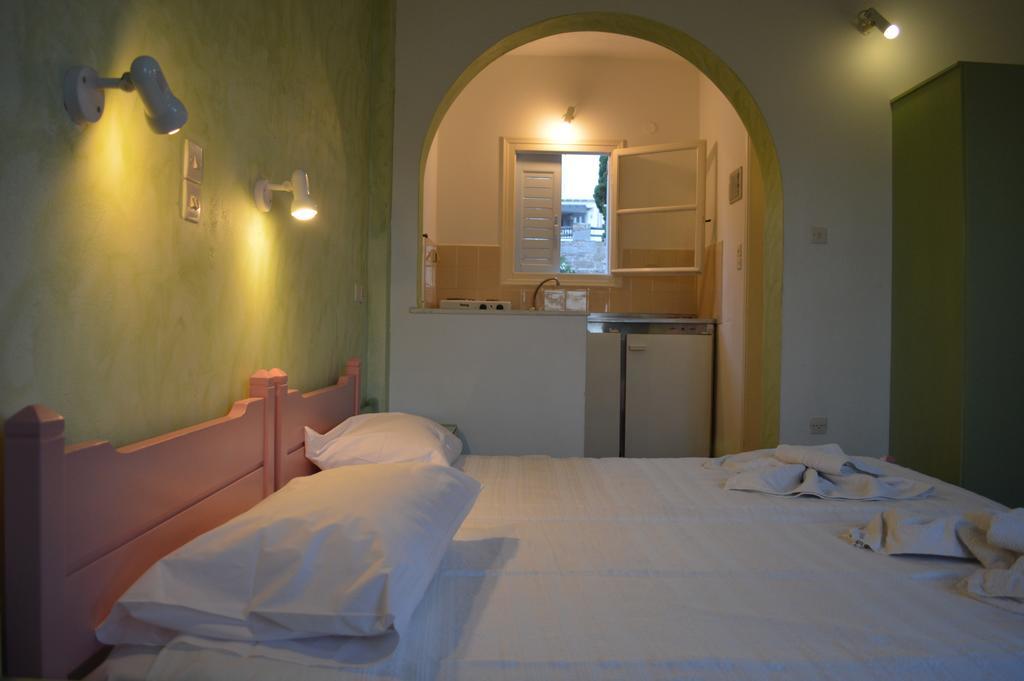 פארוס Villas Georgy חדר תמונה